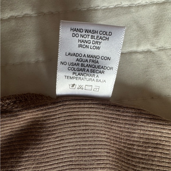 Love Tree Cropped Ribbed Cami - Picture 6 of 6